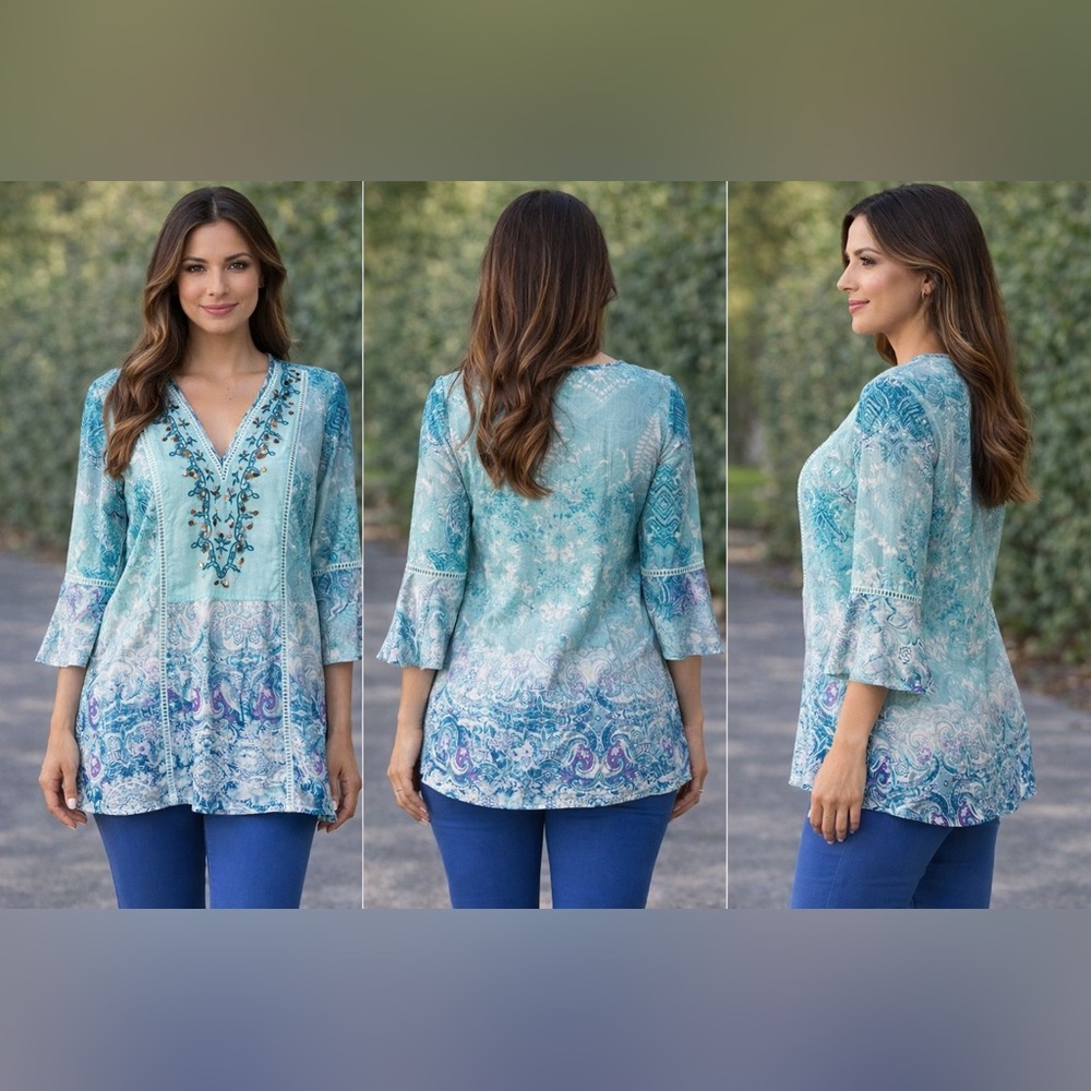 VINTAGE X AMERICA Lite Blue Bell Sleeve Sequin V-Neck With Eyelets Design Size M